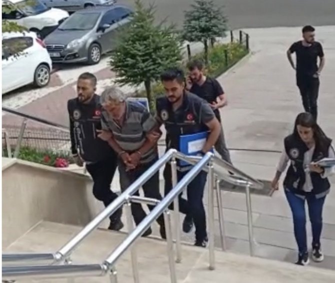 Bozüyük’te Hint Keneviri Bitkisi Ele Geçirildi