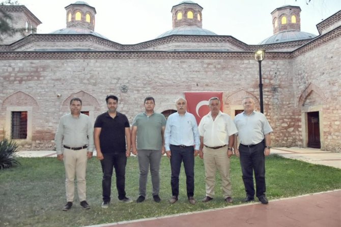 Yenişehir Belediyesinden Jet Hızıyla ’Tırtıl’ Operasyonu