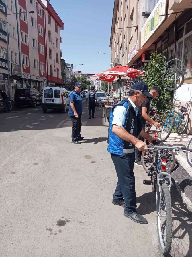 Kars’ta Kaldırım İşgallerine Ceza Geliyor