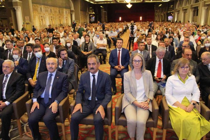 Bakan Özer’den Dikkat Çeken “Bağış” Açıklaması