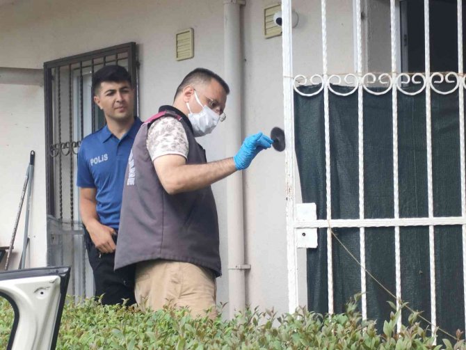 Sarıyer’de Yalnız Yaşayan Genç Evinde Ölü Bulundu