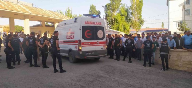 Yayladaki Kavgada Ölen 4 Kişinin Cenazesi Morga Kaldırıldı
