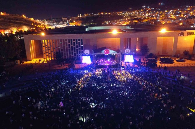 Şanlıurfa’da Emre Aydın Konseri