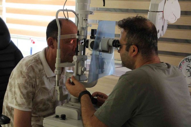 Uzman Doktor Uyardı: Sıcak Havalar Artış Gösterdi, Sahte Gözlüklere Dikkat