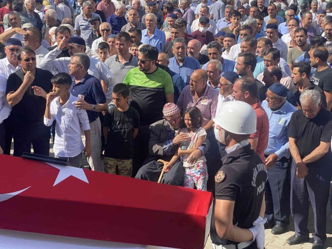 Kazada Hayatını Kaybeden Trafik Polisi Son Yolculuğuna Uğurlandı