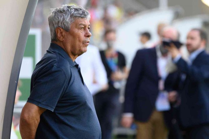 Uefa Şampiyonlar Ligi: Dinamo Kiev: 0 - Fenerbahçe: 0 (İ̇lk Yarı)