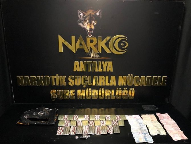 Antalya’da Üç Ayrı Uyuşturucu Operasyonu: 6 Gözaltı
