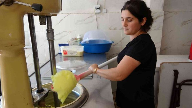 Sıcaklar Arttı Limon Dondurmasında Üretim Katlandı