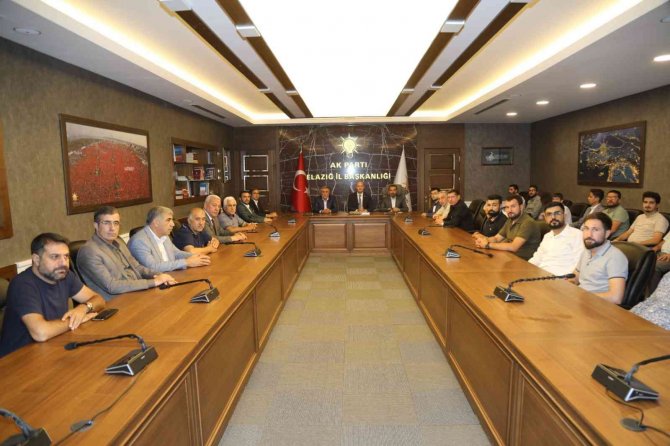 Ak Parti Genel Başkan Yardımcısı İ̇leri: "Muhalefet Terörle Aralarına Gerekli Mesafeyi Koyamadı"