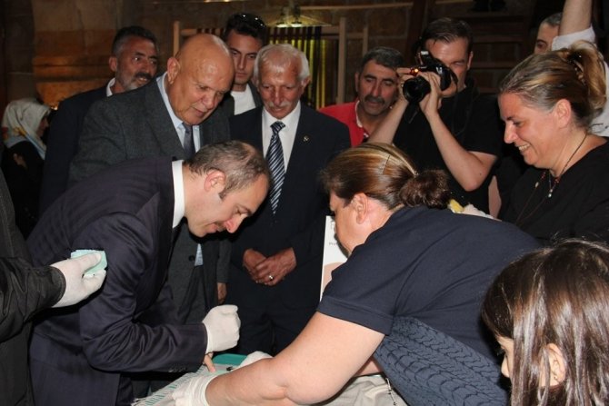 Akademisyenler, Eserlerini Dede Korkut Şölenleri İçin Görücüye Çıkardı