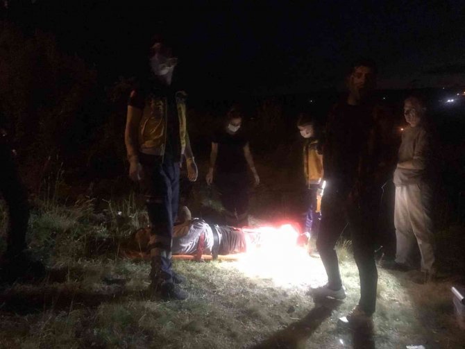Alkol Alırken 20 Metrelik Şarampole Yuvarlandı