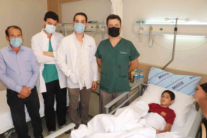 10 Yaşındaki Çocuğun Orak Makinesinde Kopan Ayağı Yerini Dikildi