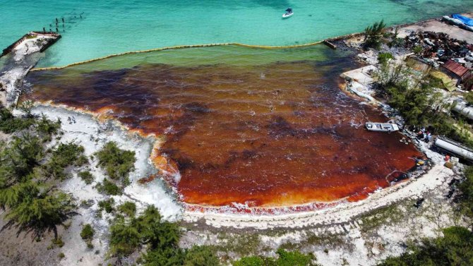 Bahamalar’da Denize 113 Metreküpten Fazla Petrol Sızıntısı Yaşandı