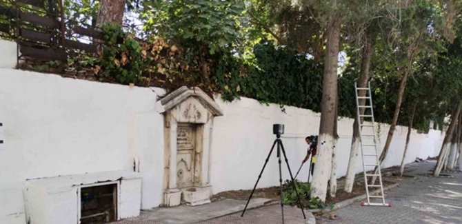 Şehzadeler Belediyesi Tarihi Dört Çeşmeyi Restore Etti