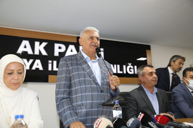 Binali Yıldırım: ’’Vesayetlerle, Darbelerle Bir Şey Elde Edemeyenler Yeni Bir Arayış İçerisindeler"