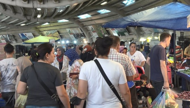 Pazarın Ateşi Düştü