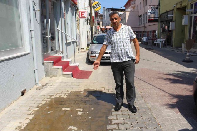 Tekirdağ’da İçme Suyu Sokağa Akıyor