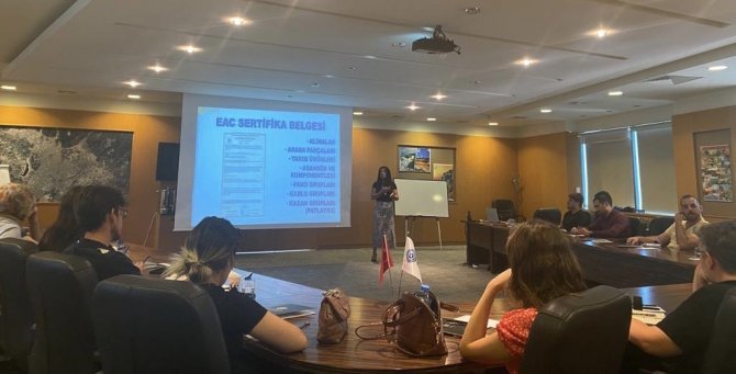 Deni̇b Akademi’den Bilgilendirme Toplantısı