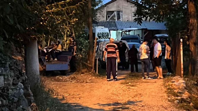 Düzce’de Fındık Bahçesindeki Aileye Silahlı Saldırıda Ölü Sayısı 3’e Yükseldi