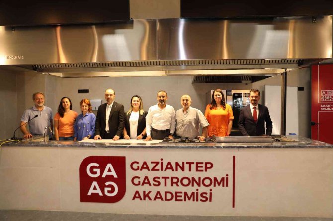 İ̇mzalar Gastronomi Bilimi İçin Atıldı