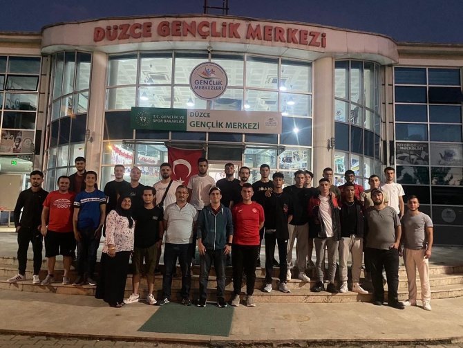 Düzceli Öğrenciler Gençlik Kamplarına Katıldı