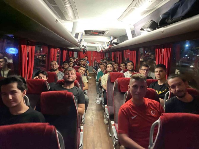 Düzceli Öğrenciler Gençlik Kamplarına Katıldı