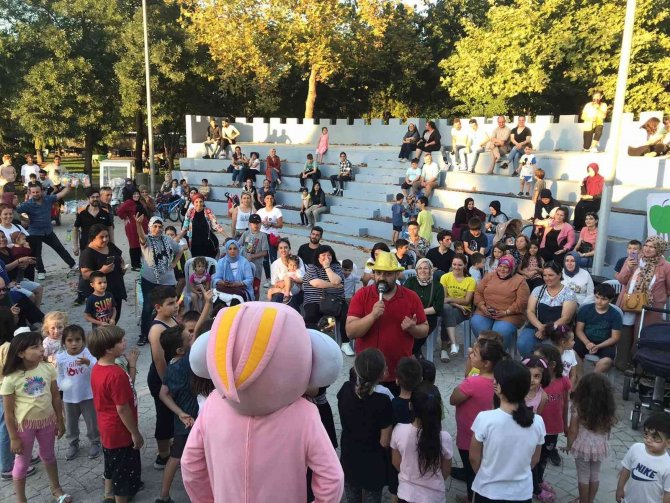 Çocuklardan Bi Dünya Eğlence’ye Yoğun İlgi