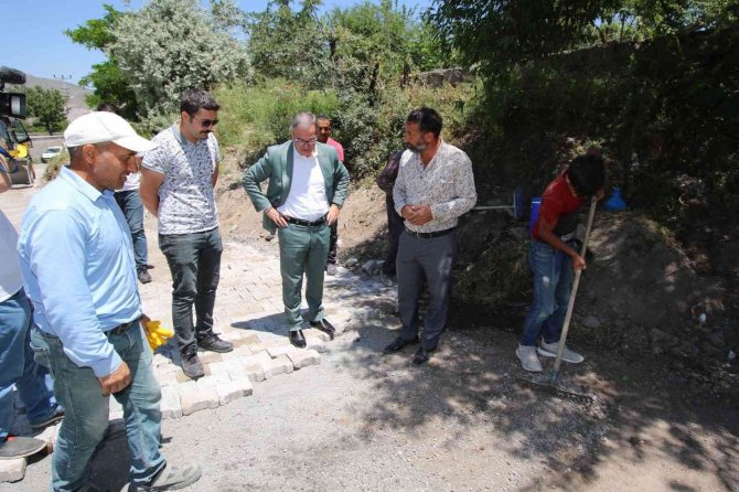 Beğendik Mahallesi’ne 8 Bin Metrekare Kilitli Parke Çalışması