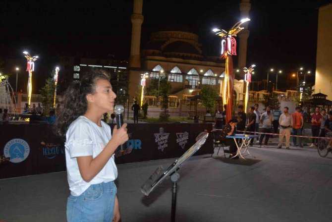 Hakkari’de ‘Sahne Sırası Sende’ Etkinliği