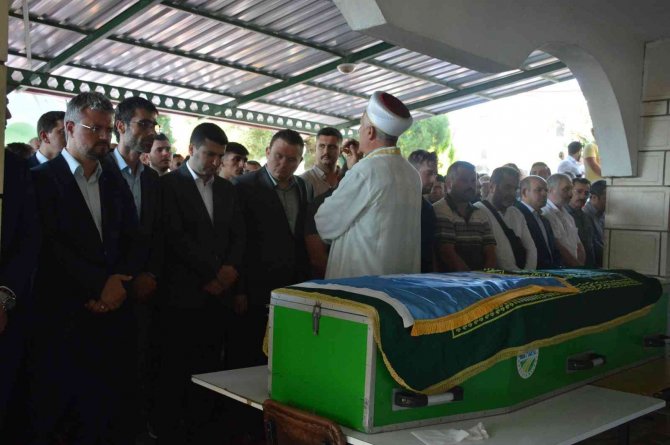 Kazada Hayatını Kaybeden Ülkü Ocakları İ̇lçe Başkanı Son Yolculuğuna Uğurlandı