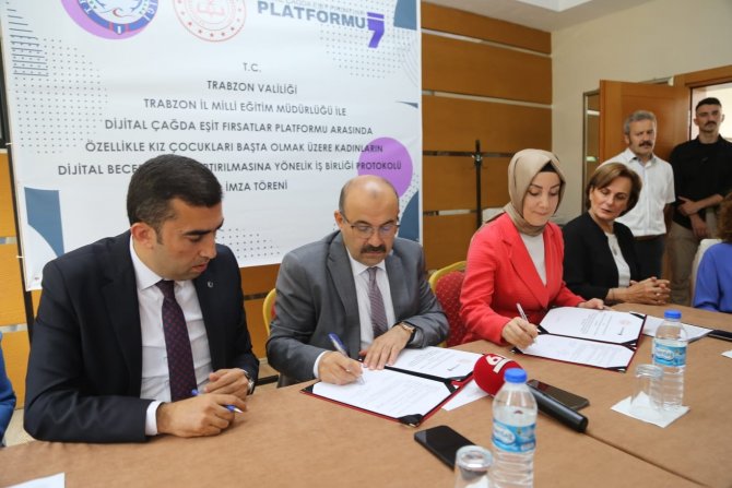 Kadınların İşgücü Kaybını Önlemek İçin İmza Attılar