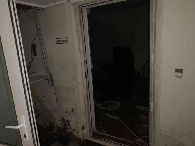 6 Aydır Sular Altında Kalan Sanat Merkezine Çözüm Bulunamıyor