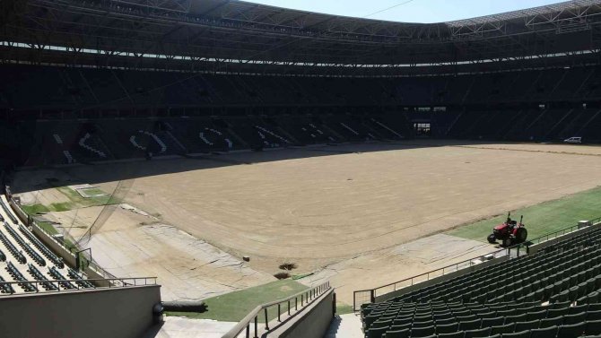Kocaeli Valisi Yavuz: "Kocaelispor’a Yakışır Bir Zeminle Sezonu Açmak İstiyoruz"