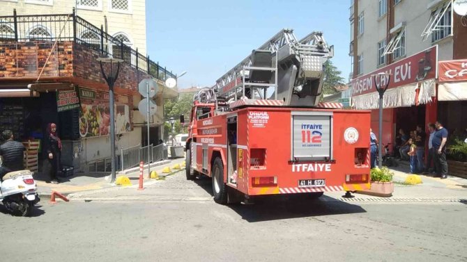Patlayan Trafo Yangın Çıkardı