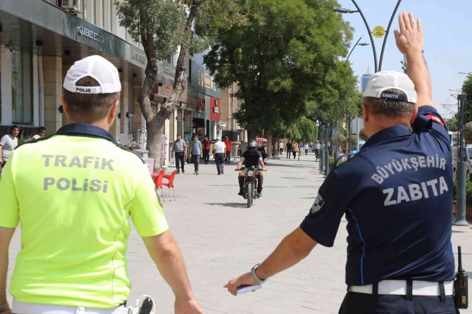 Büyükşehir Ve Emniyet Müdürlüğünden Yaya Güvenliği Denetimi