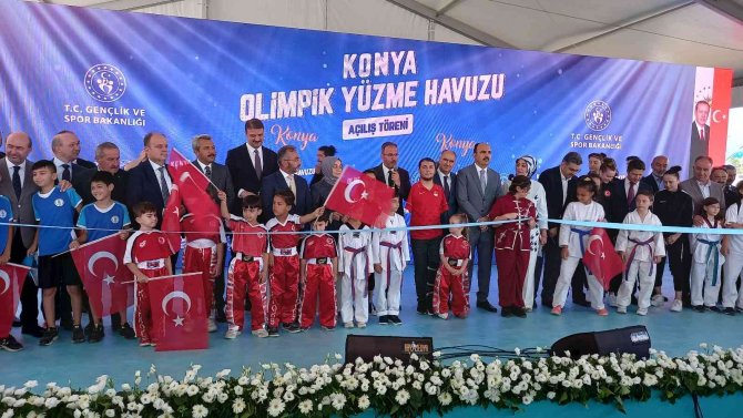 Bakan Kasapoğlu: “Gençlerle Aramıza Kimse Giremeyecek”