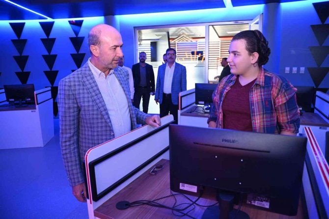 Beyhekim Gelişim Ve Teknoloji Akademisi’nde Yaz Kursları Devam Ediyor