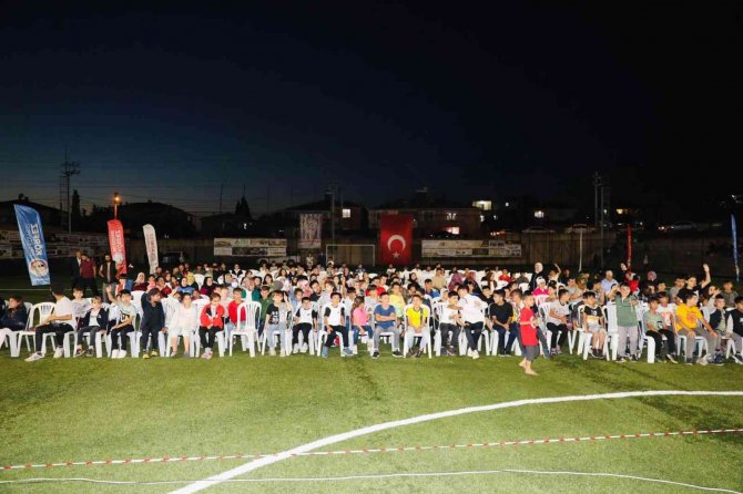 Körfez’de ‘Açık Hava Sinema Geceleri’ Büyük İlgi Görüyor