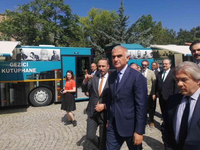 Kültür Ve Turizm Bakanlığı ’Gezici Kütüphane’ Sayısını 66’ya Çıkardı