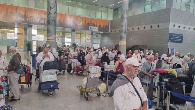 Samsun Ve Sinoplu Hacılar Dönüyor