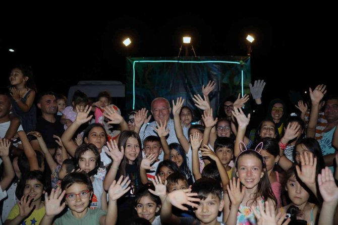 ‘Neşeli Orman’ Menteşe’de Çocukları Eğlendirdi