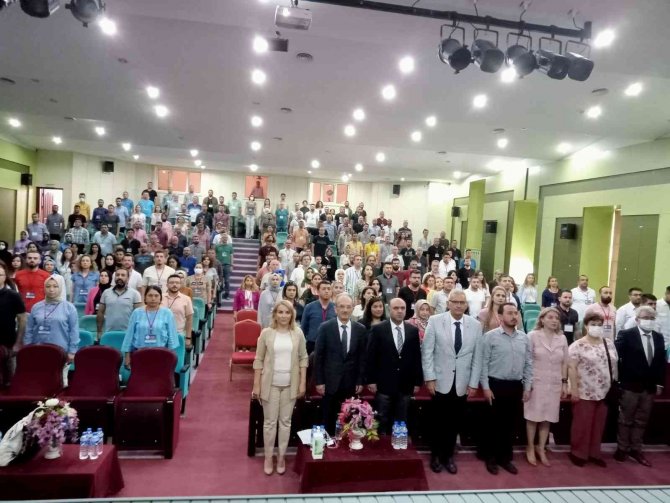 Aile Okulu Projesi İle Anne Ve Babalar Okul Sıralarına Oturuyor