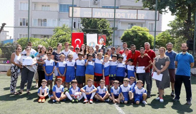 Yaz Okullarında Sertifika Sevinci