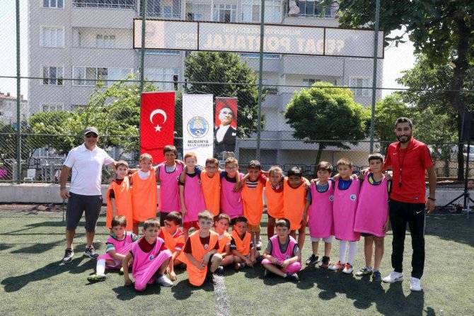 Yaz Okullarında Sertifika Sevinci