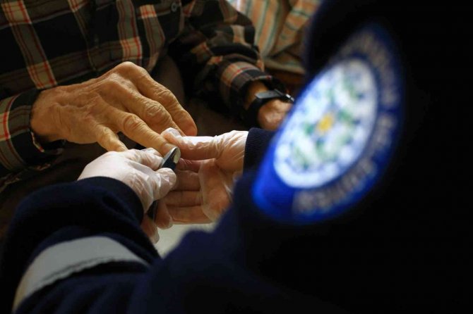 Büyükşehir’den Hasta Refakatçilerine Evde Uygulamalı Eğitim