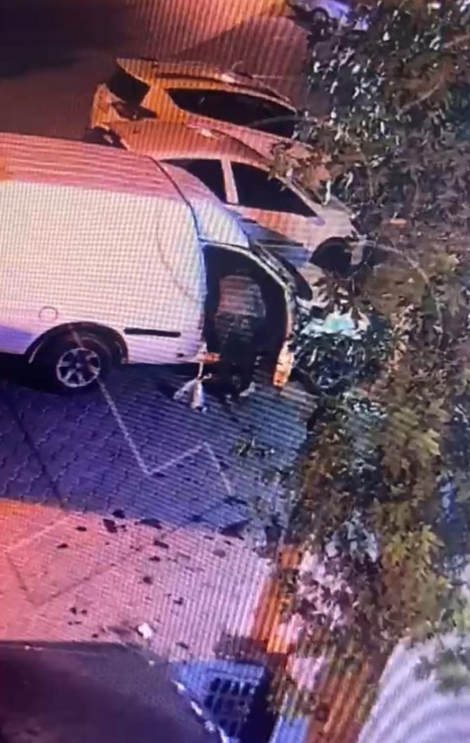 Fethiye’de Park Halindeki Araçtan Hırsızlık Yapan Şahıs Tutuklandı