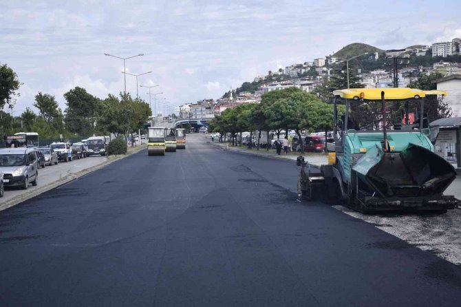 Atatürk Bulvarı Baştan Sona Yenileniyor