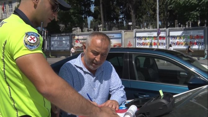 Şişli’de Ceza Kesilen Sürücü: “Polis Memurlarını Çok Seviyorum”