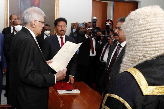 Sri Lanka’nın Yeni Devlet Başkanı Wickremesinghe Yemin Etti