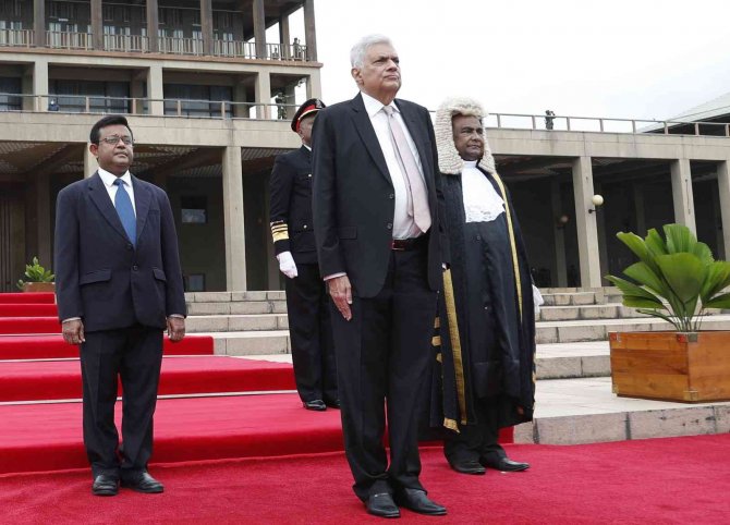 Sri Lanka’nın Yeni Devlet Başkanı Wickremesinghe Yemin Etti